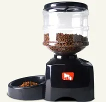 Автоматична годівниця для котів - електронна, з таймером, механічна, з дозатором. годівниця