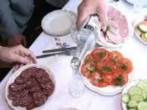 Як алкоголь шкодить дієтіСтатті алкоголь