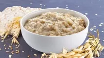 впливає