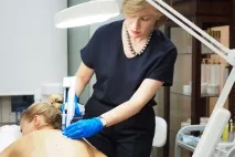 Як позбутися прищів на спині причини та відгуки, Beauty Insider причини