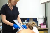 Як позбутися прищів на спині причини та відгуки, Beauty Insider причини