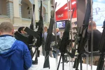 Концерн Калашніков VS Молот Зброя зброя