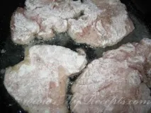 Курячі грудки у коньячному соусі грудки