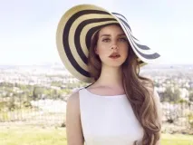 Лана дель Рей боїться, що її вб’ють українські фанати боїться