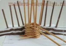 Майстер-клас з плетіння з газет Птах удод газет