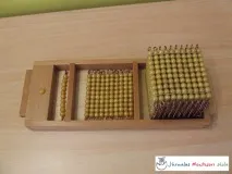 Математика з Монтессорі дитина