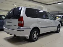 Mitsubishi Space Wagon – машина для всієї родини wagon