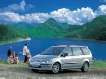 Mitsubishi Space Wagon – машина для всієї родини mitsubishi