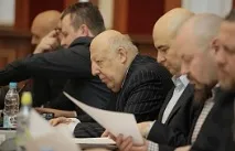 одружився