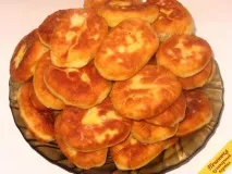 Пиріжки з картоплею (покроковий рецепт з фото) тісто