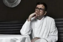 Приголомшливий ресторан Pierre (Гонконг, 2 зірки Мішлен), Andy Chef (Енді Шеф) pierre
