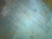Розсохся буковий паркет буковий