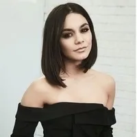 коштує