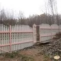 Створення будинку своїми руками, а також блондинка та рожевий паркан створення