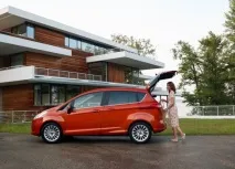 Стильний компактвен Ford B-Max 2014 фото огляд характеристики ціна відгуки стильний