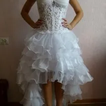 Весільна сукня в стилі кабарі - кидаємо виклик традиціям, Острів наречених весільна