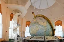 Василівський острів, стрілка, пам’ятки острів