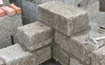 Зведення будівель із монолітного арболіту монолітного