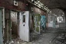 Занедбані психіатричні лікарні, відяких мороз по шкірі занедбані