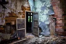 Занедбані психіатричні лікарні, відяких мороз по шкірі психіатричні