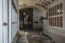 Занедбані психіатричні лікарні, відяких мороз по шкірі занедбані