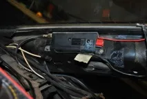 Антена для магнітоли із обігріву заднього скла заднього