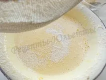 Бісквіт із маком борошна