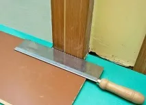 Інструмент для укладання ламінату інструмент