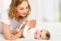 Косметичка малюка догляд за шкірою маленької дитини малюка