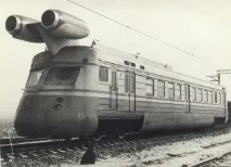 Той, що літає по рельсах було