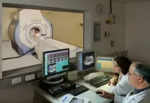 Метастази в хребті перші симптоми та лікування хребті