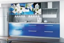 Від небесної лазурі до індиго як використовувати синій колір в інтер’єрі кухні індиго