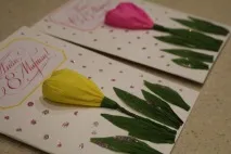 Виріб у садок крокуси з кріпленого паперу. крокуси