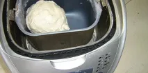 Тісто для пельменів у хлібопічці - як замісити заварне, на молоці або без яєцьпокроковим тісто