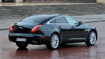 Тест-драйв спорткарів Jaguar XJ 5 спорткарів