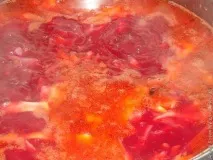 Український борщ із сочевицею. сочевицею
