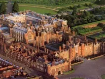 Палац Хемптон Корт (Hampton Court) – найвідоміший лабіринт корт