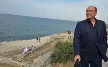 У вас поросячі хвостики, вуха, і хрюкаєте ви як свині хвостики