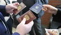 В Україні спростили процедуру отримання громадянства для українців - РІА Новини спростили