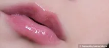 Хороший робочий блиск для губ LimoniShimmering Lipgloss у відтінках 03 та 18 відгуки блиск