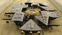 Знаменитий годинник Москви - Тільки хороші новини! годинник
