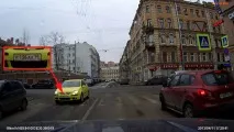 Автомобільний відеореєстратор Mio MiVue 388 відеореєстратор