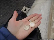 А ви кинули монетку у фонтанТреві (Рим, Італія) фонтану