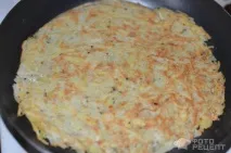 Рецепт Хрумкий картопляний омлет, Швидкий та смачний сніданок)) рецепт