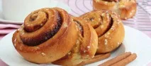 Булочки з корицею, як приготувати, рецепт, тісто для булочок, випічка зцукром, пісні булочки, приготувати