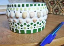 Декорування квіткових горщиків своїми руками тканиною, шпагатом, яєчною шкаралупою. декорування