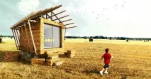 Будинок із сіна кімнати