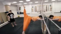 Елемент «метелик» (butterfly kick), Школа трикінгу (Владивосток) butterfly
