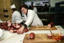 Ех, ця смачна докторська ковбаса, по 2, 20 рубля в СРСР рубля