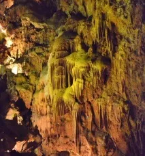 Grutas de Mira de Aire – найбільші печери Португалії найбільші